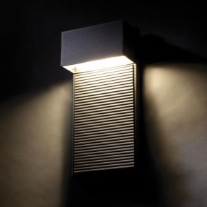 Hiline Outdoor Wall Light